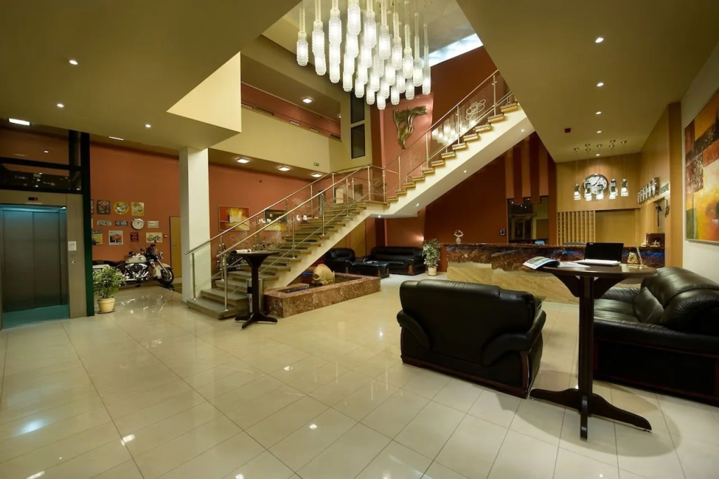 Grand Hotel