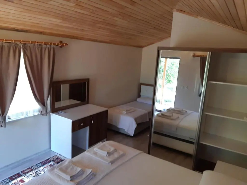 Secret Garden Hotel & Bungalows
