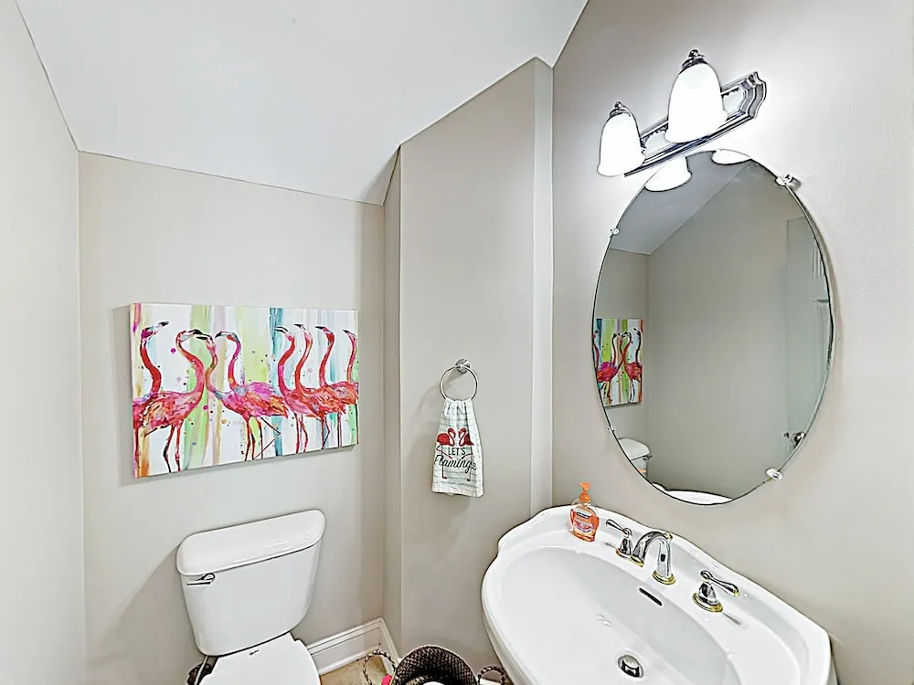 New Listing! Beach Chic Townhouse W/ Pool Access Townhouse