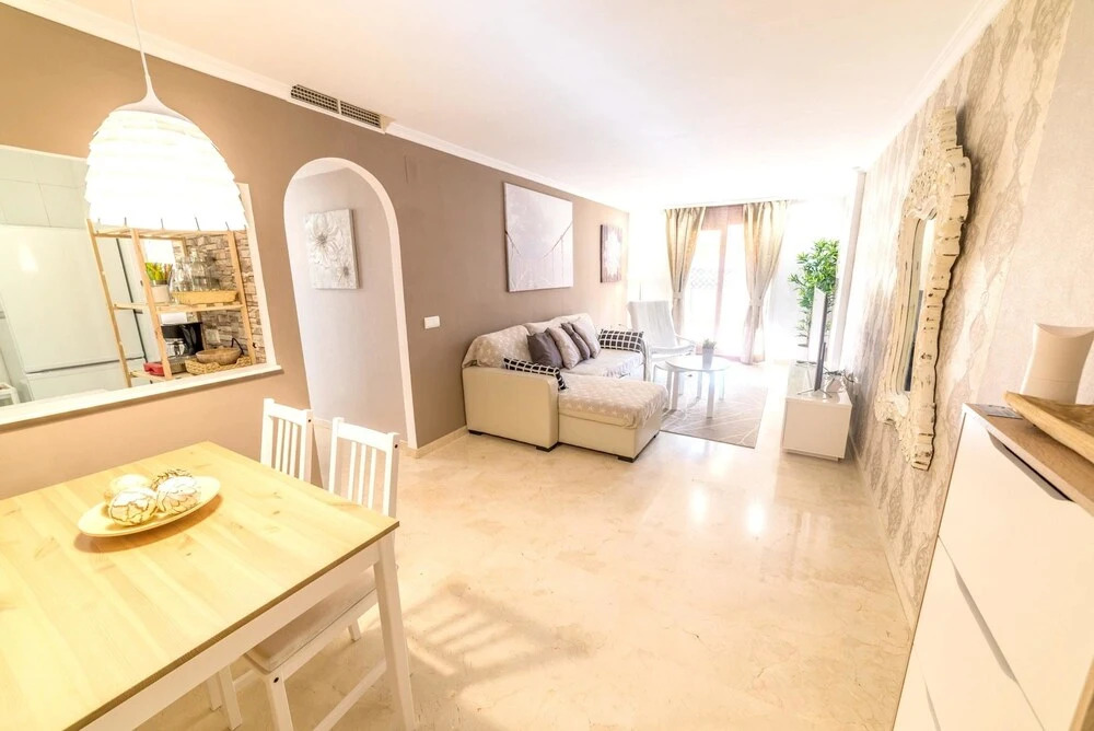 Apartment With 2 Bedrooms in Benalmádena, With Wonderful Mountain View