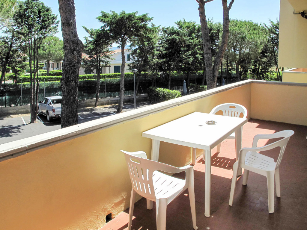 Apartment Riviera 5 by Interhome