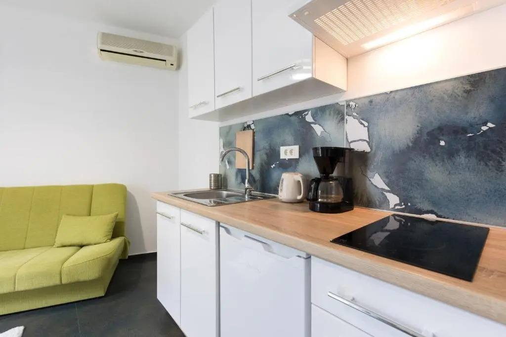 Apartment Lauro Opatija, ground floor, parking, near sea