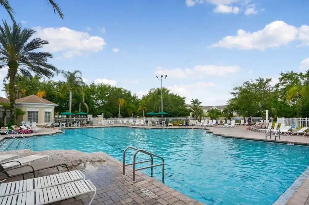 Windsor Palms 8046