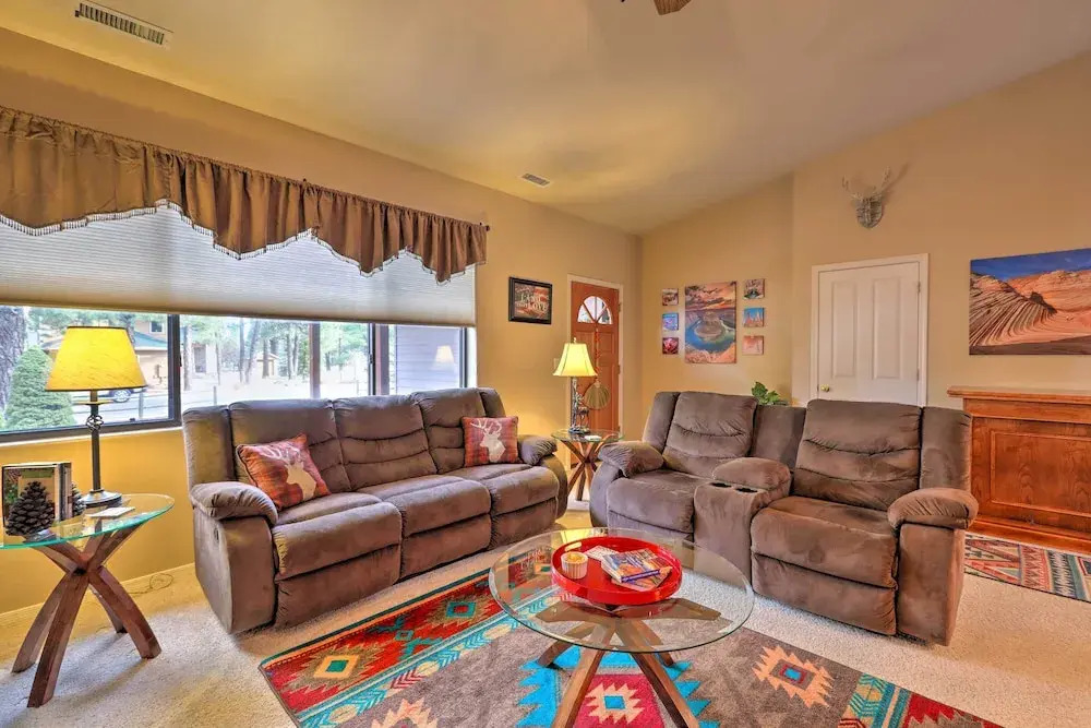 Arizona Home w/ Patio, Fire Pit & Gas Grill