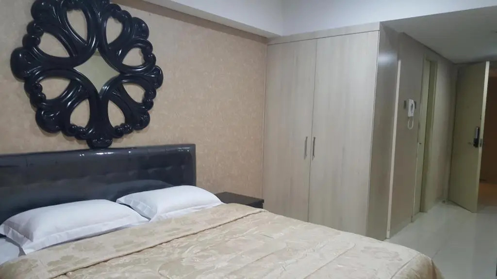 Warhol Apartement Lt 15 Jl. Ahmad Yani Simpang 5 Semarang