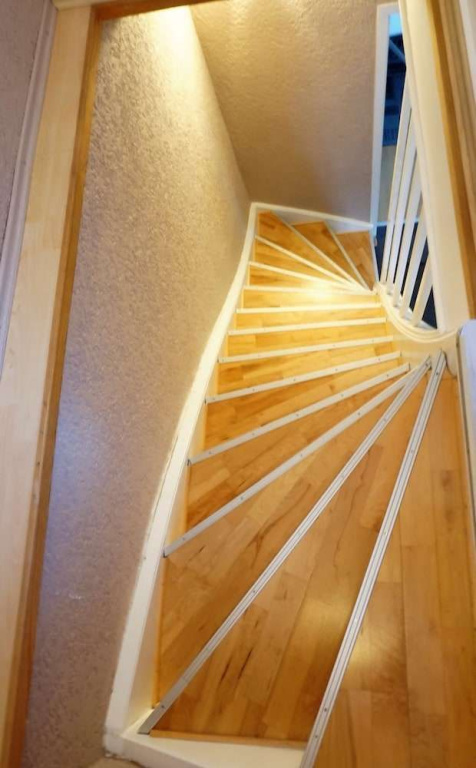 HOUSE 756 MAINZ - DESIGN-FERIENHAUS, 4 Schlafzimmer, 3 Bäder, SAUNA & Kamin & Outdoorküche