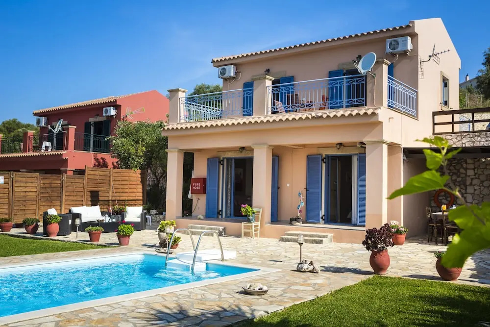 Trapezaki Villas