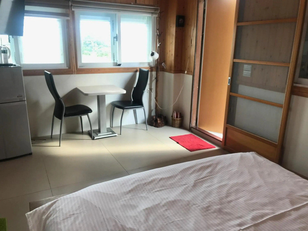 睡海邊-小木屋