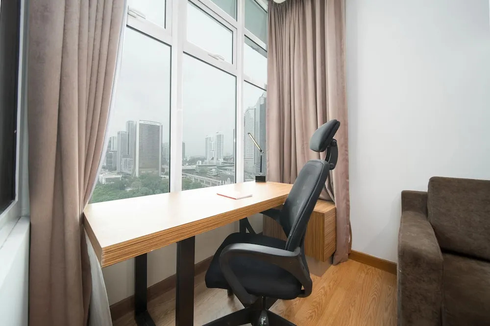 OYO Home 89722 Beautiful 1br Dua Sentral - Memoire Suites