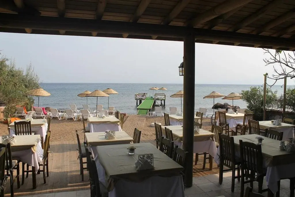 Assos Oleas Hotel
