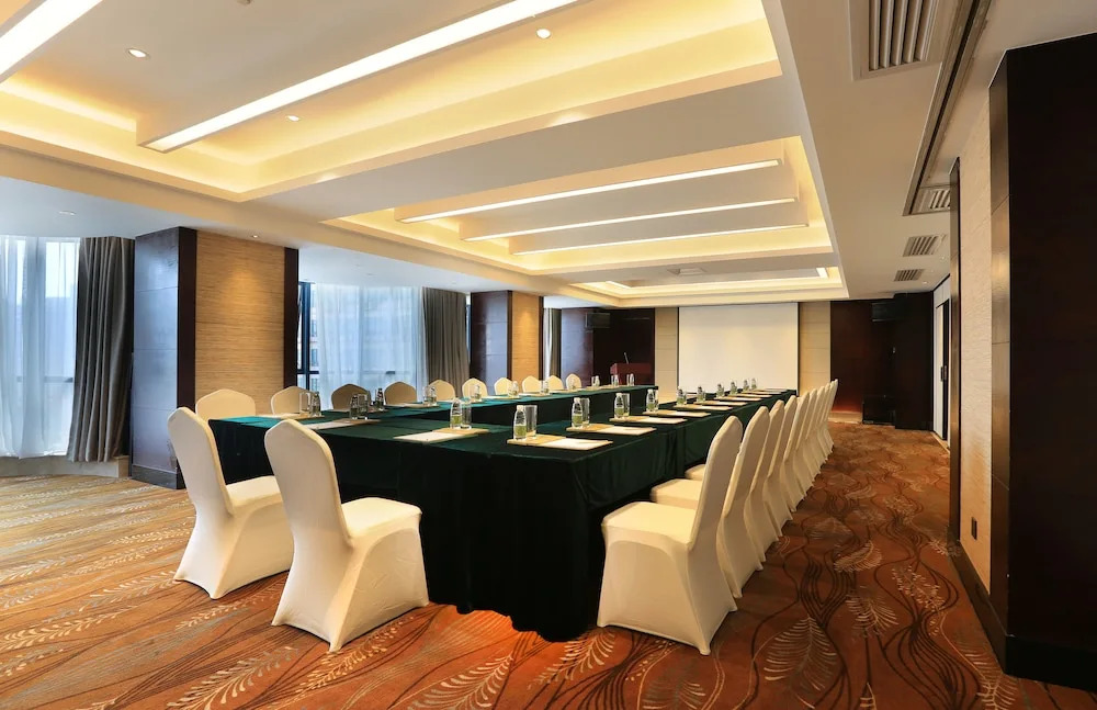 Relax Life Hotel Guangzhou Science City
