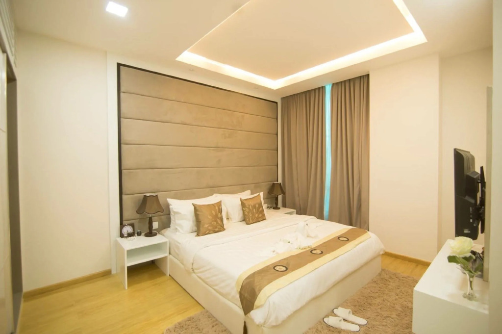 Infinity 28 Hotel and Residence