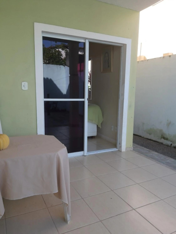 Casa em Buraquinho