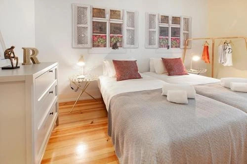 Rent4Days Dom Carlos Apartments