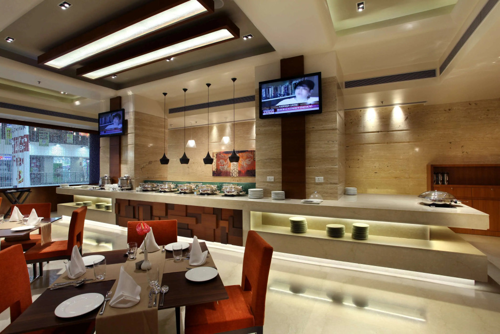 Mahagun Sarovar Portico Suites