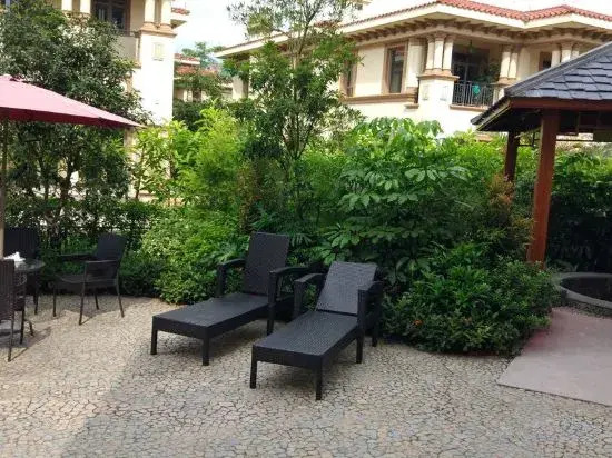 Splendid Xiangjiang Hot Spring Villa