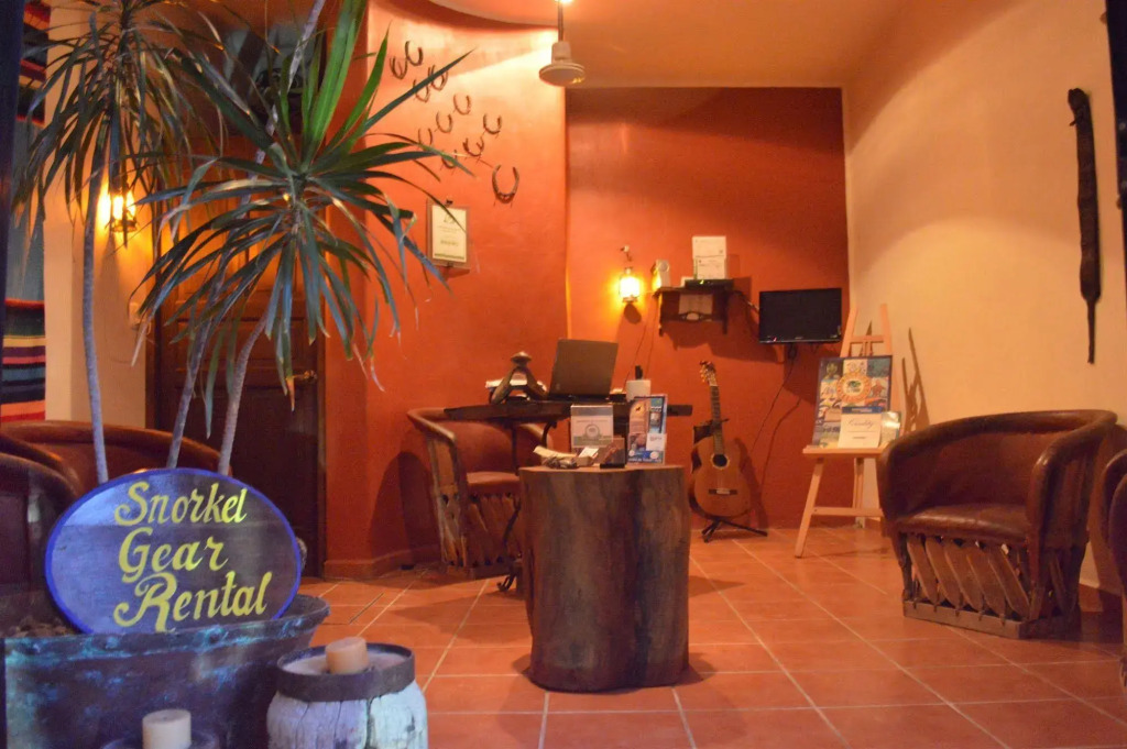Lo Nuestro Petit Hotel