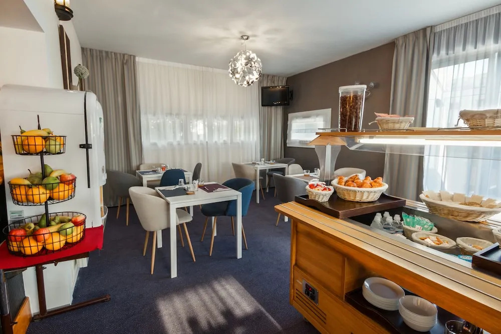 Hotel Escale Akena