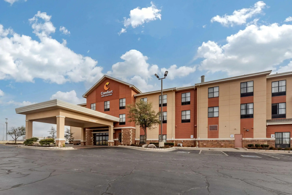 Spark by Hilton Shawnee