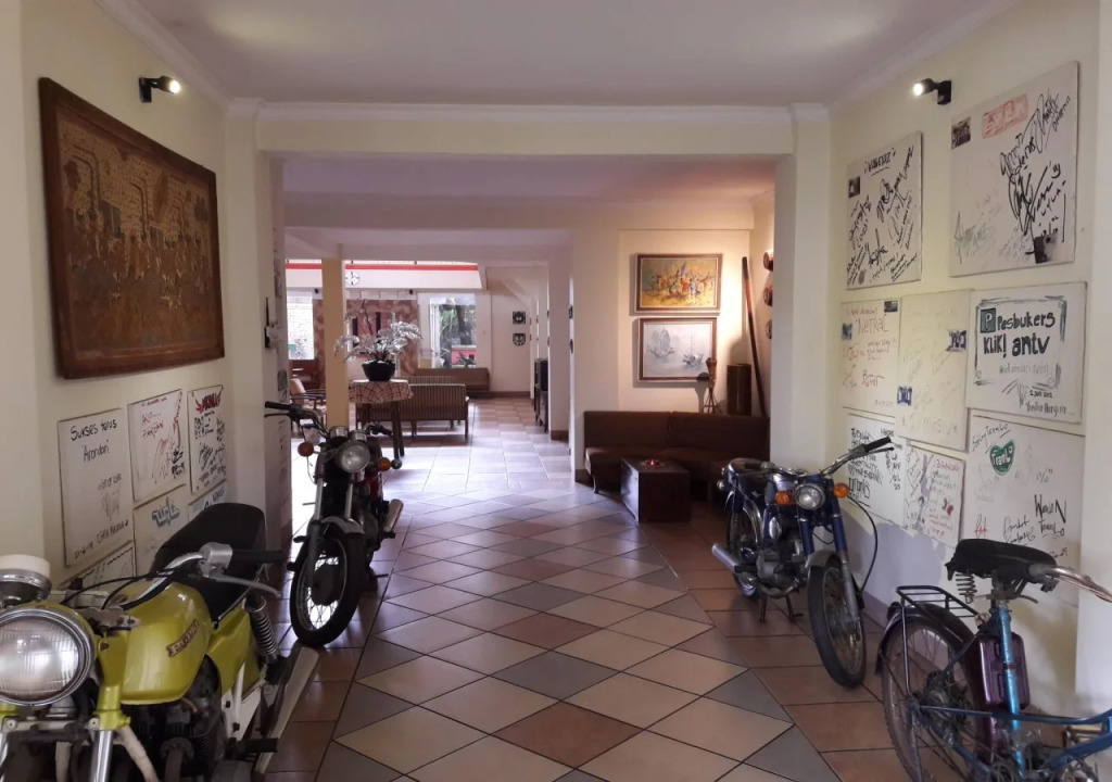 Arondari Hotel