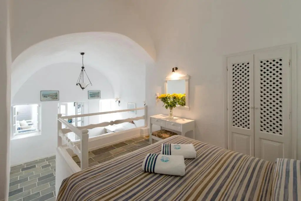Vallas Apartments & Villas