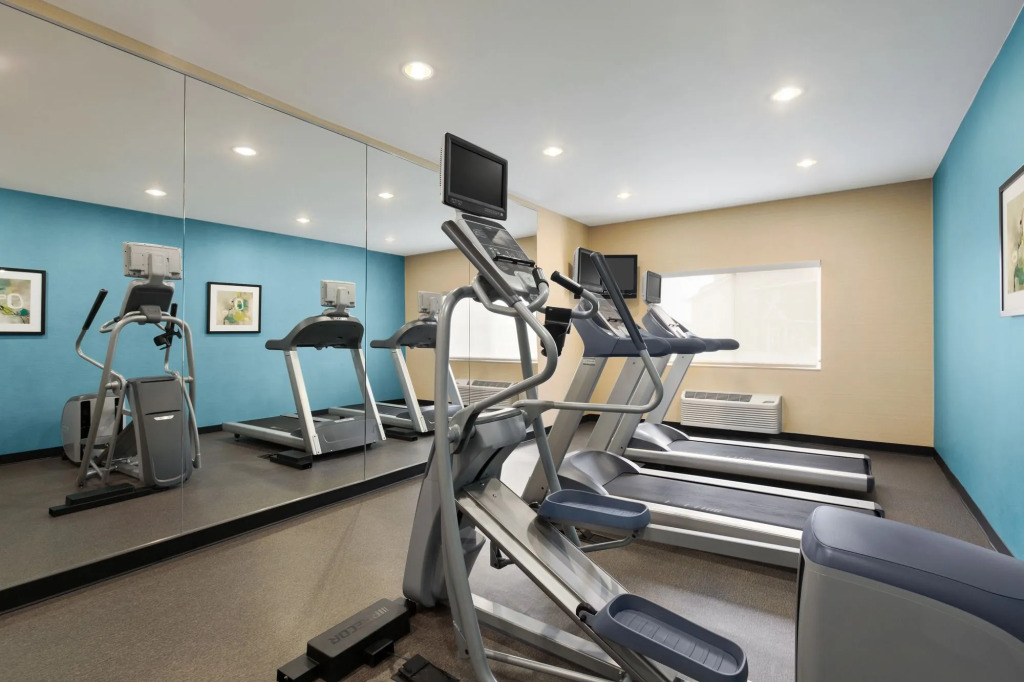 Fairfield Inn & Suites Omaha East/Council Bluffs, IA