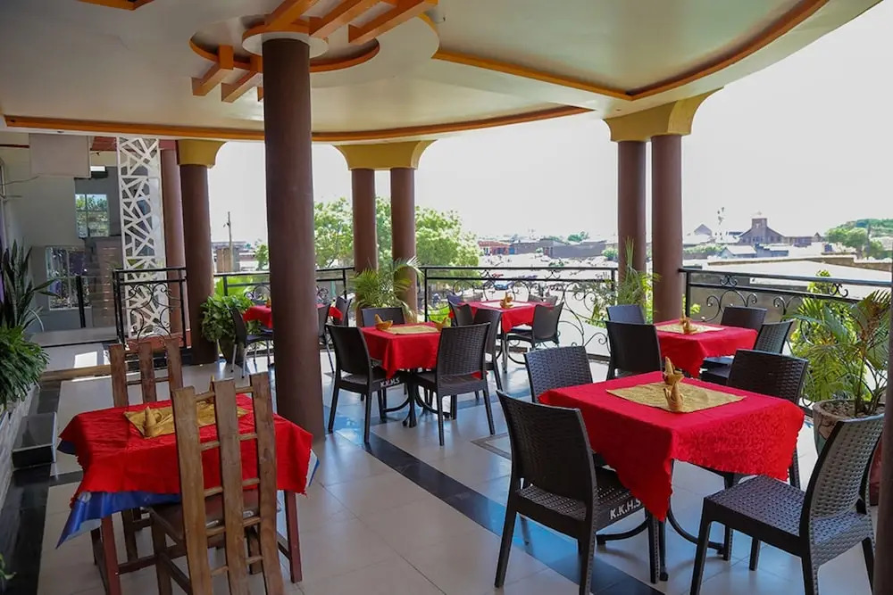 Kamwe kamwe hotel