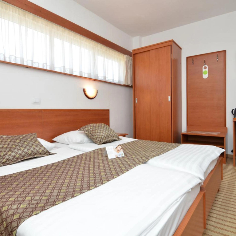 Hotel Neboder