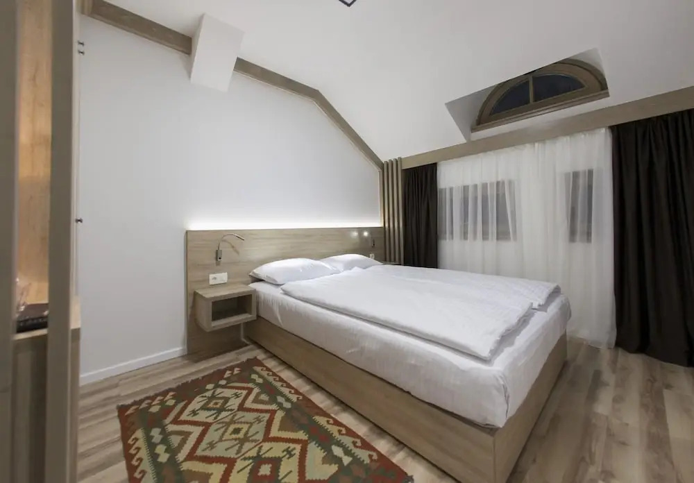 Hotel Emen