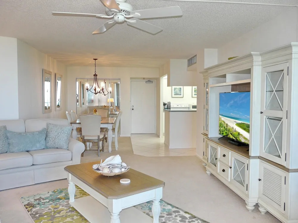 South Seas Tower 4-1708
