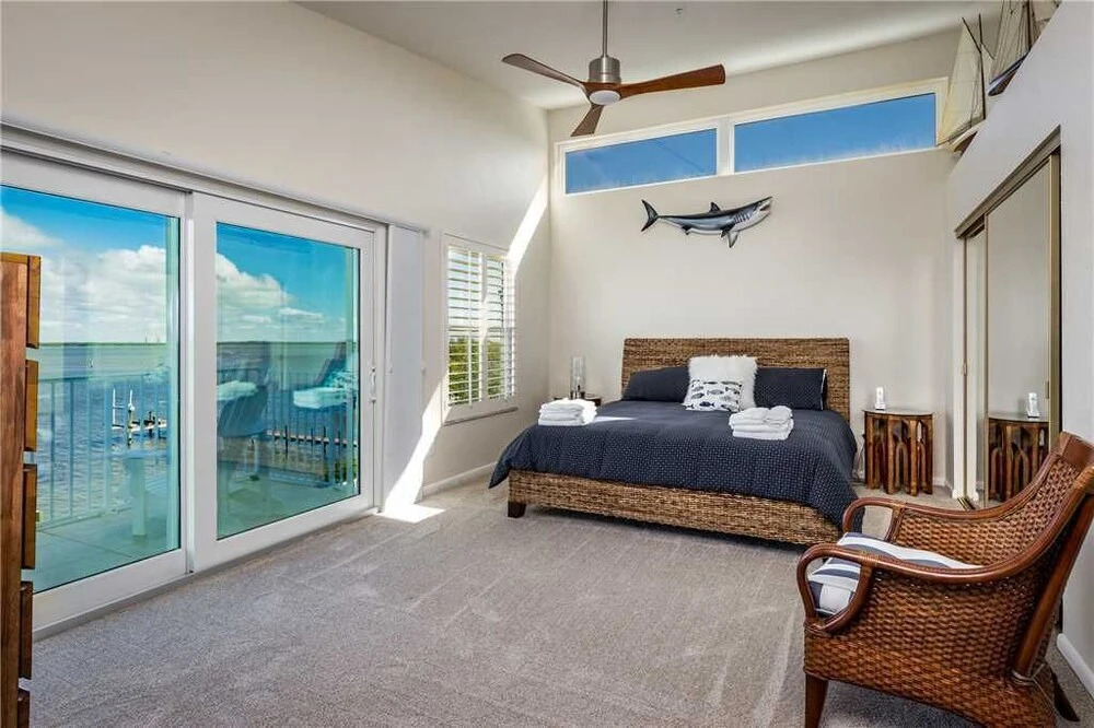 Blue Heaven, 3 Bedrooms, Bay Front, Private Pool, Pet Friendly, Sleeps 10