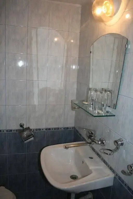 Mirana Family Hotel