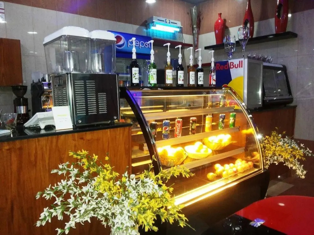 Al Amwaj Hotel