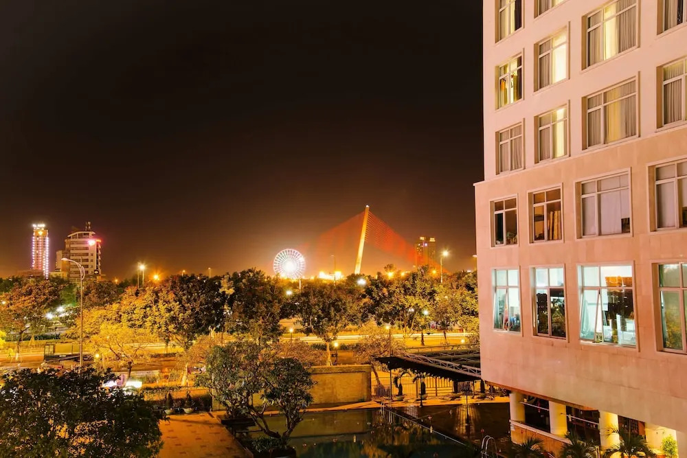 Queenie Hostel