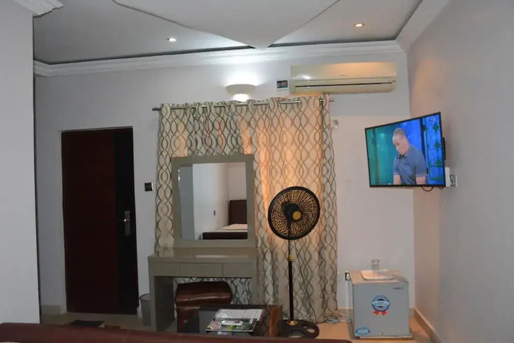 Platinum Inn Gee Hotel
