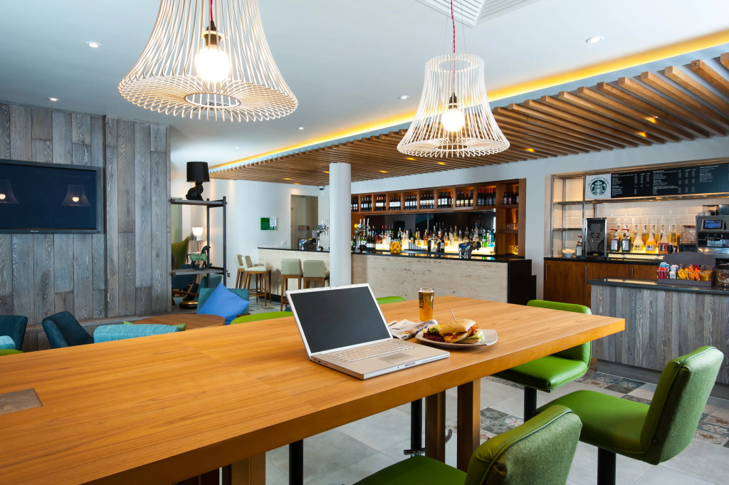 Holiday Inn Salisbury - Stonehenge by IHG
