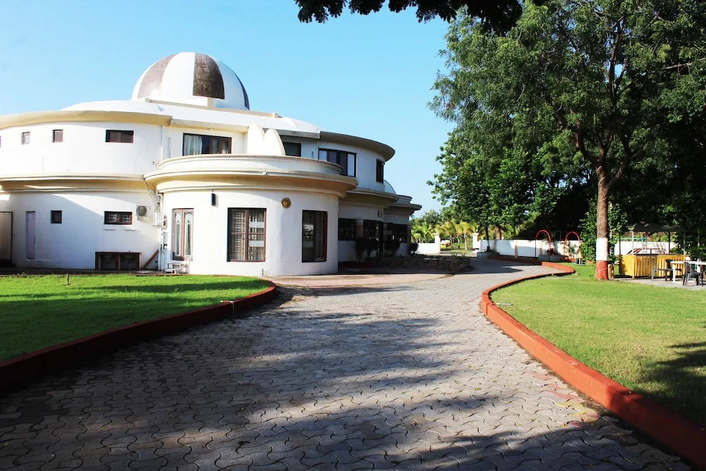 Lotus Resort