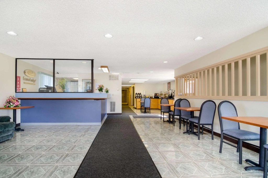 Econo Lodge Emporia