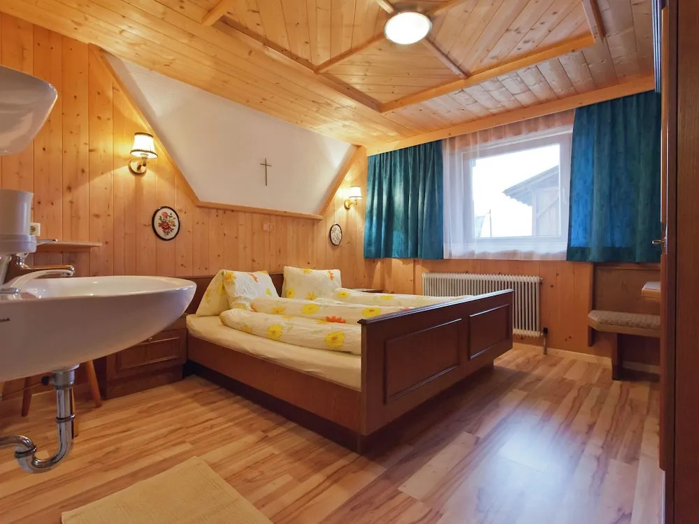 Spacious Apartment near Ski Area in Längenfeld