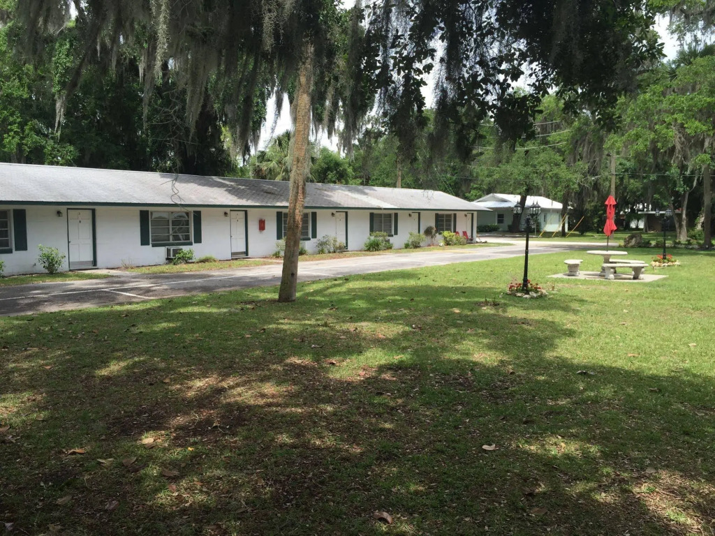 King's Bay Lodge