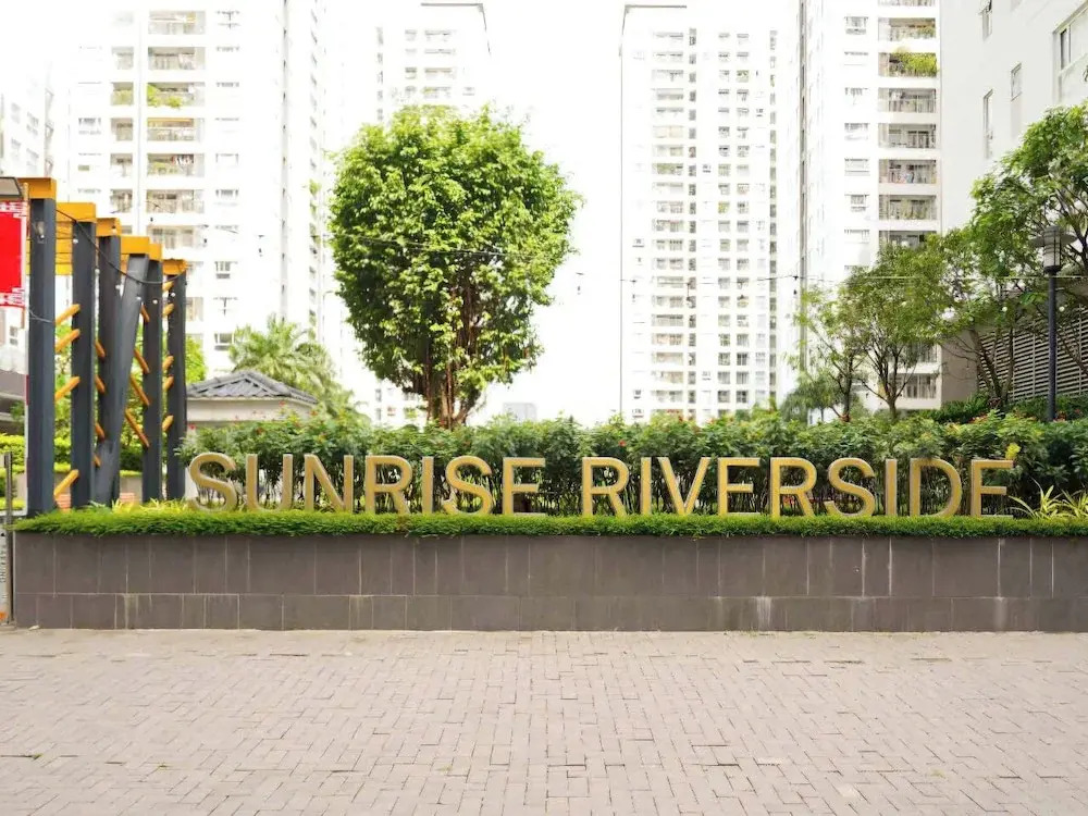 Lang Retreat Apartment - Elite Pool & Luxury Gym