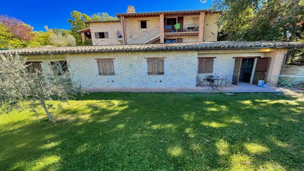 Spoleto Poolside Slps 20, one Hour to Rome, Fabulous Gardens, Bbq Area, Pool