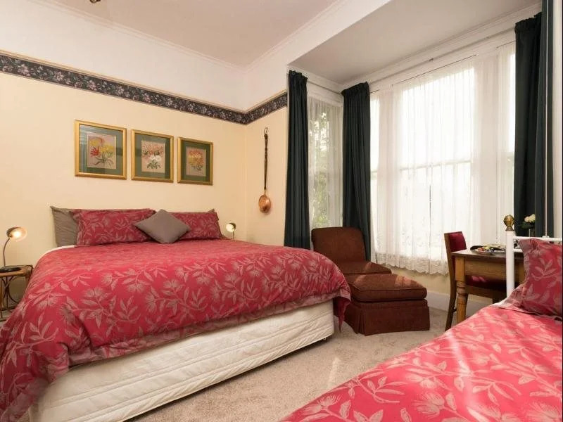 Sussex House Bed & Breakfast