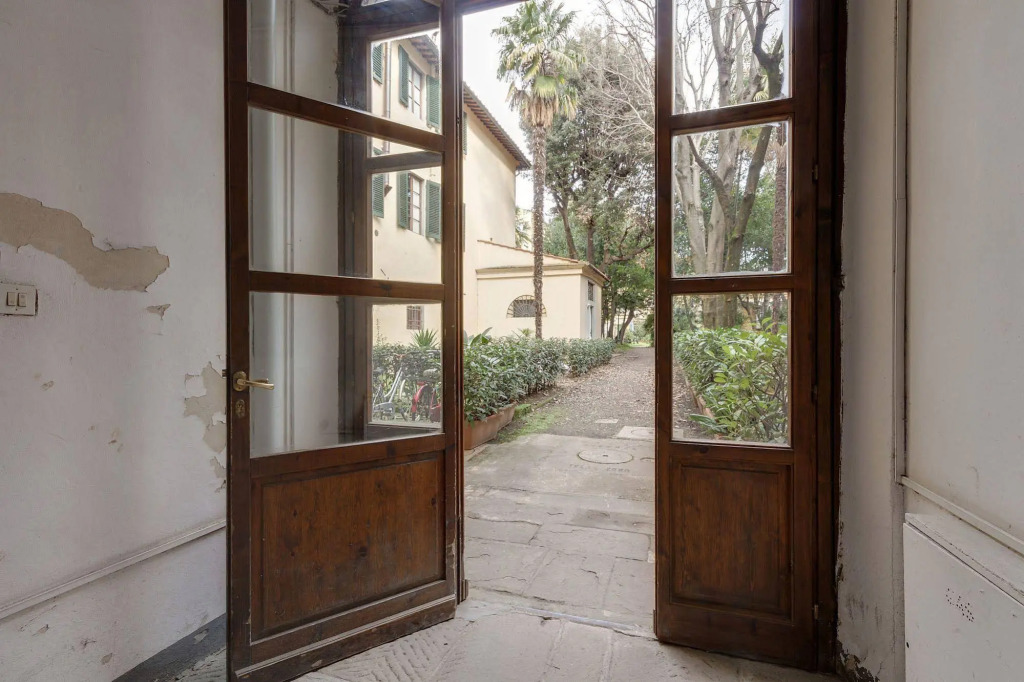 Around Florence Apartments