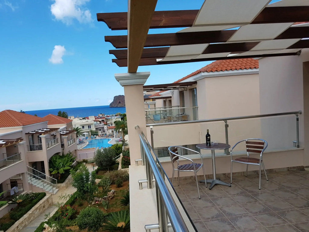 Isida Hotel Agia Marina