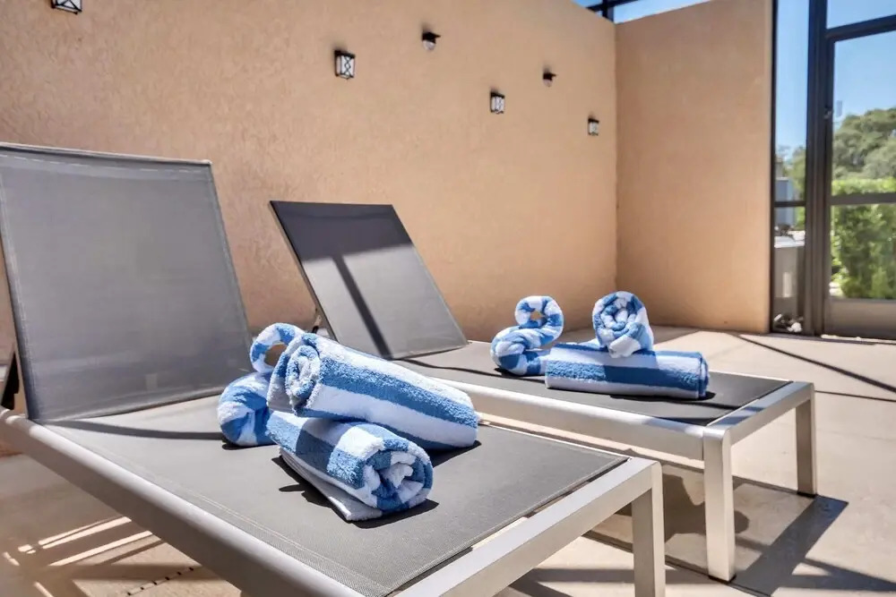 Private Views & Theme Rooms, Perfect for Families!