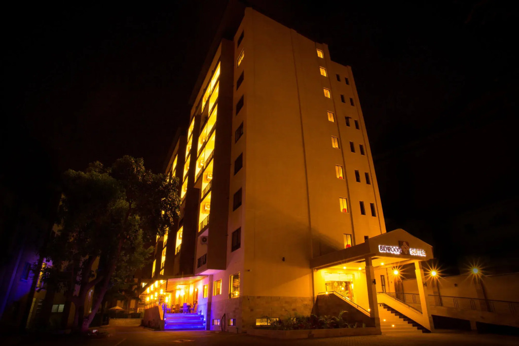Bidwood Suite Hotel, Opposite Sarit Centre