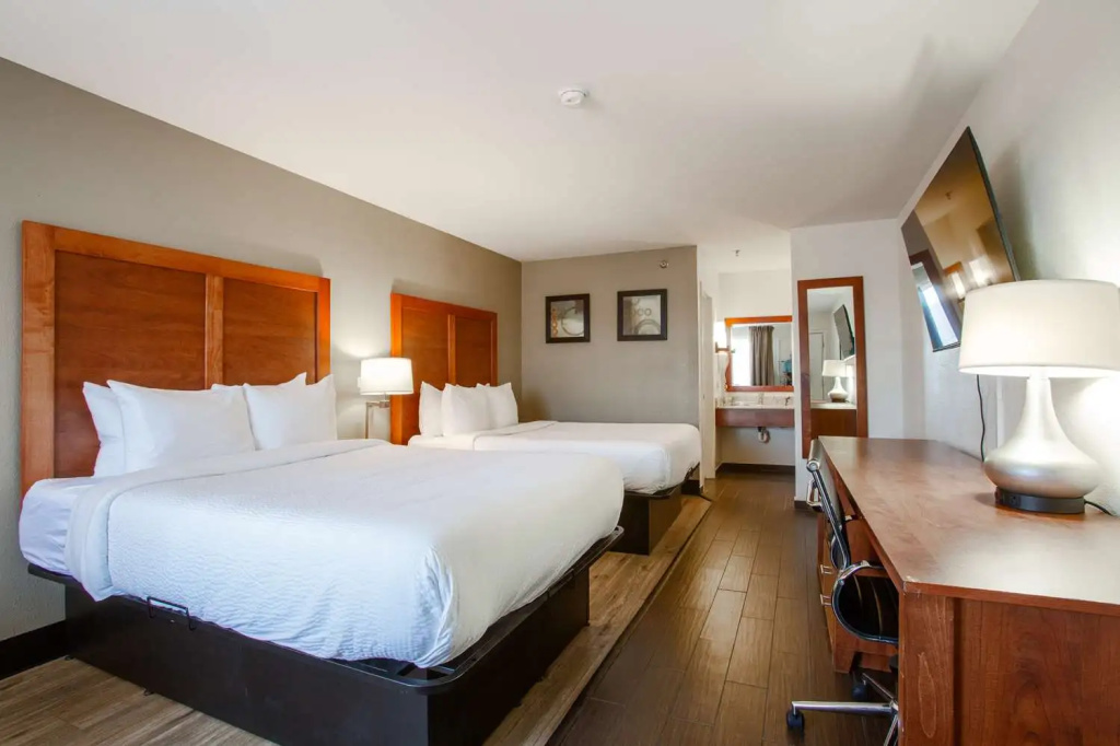 The Hotel Serene Glendale Peoria, Surestay Collection by Best Western