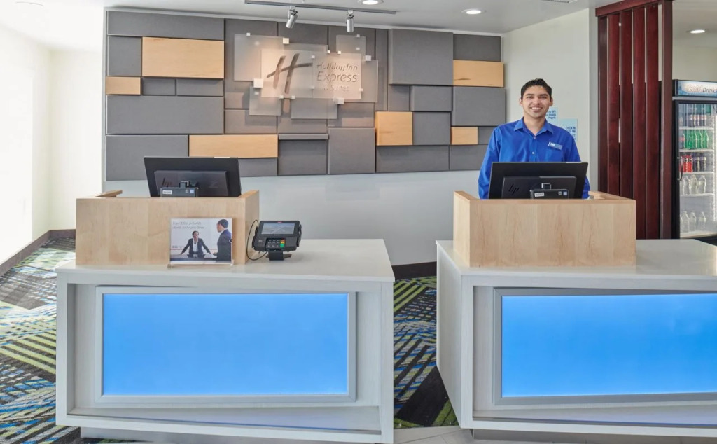 Holiday Inn Express & Suites El Paso East-Loop 375 by IHG