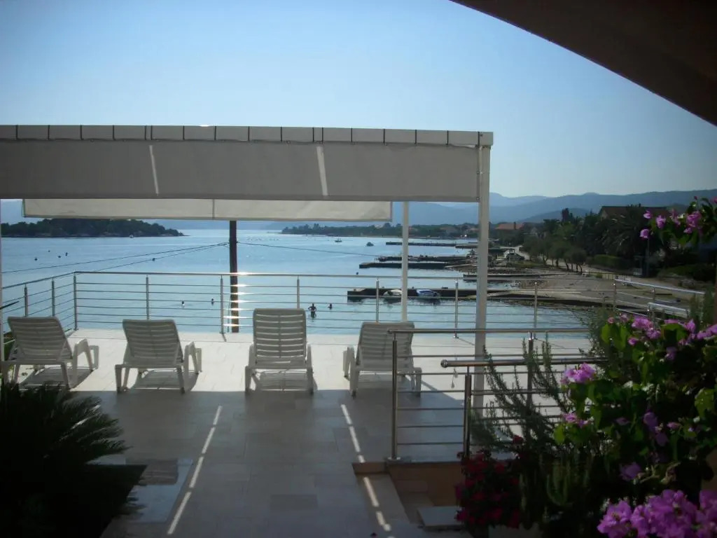 Apartments Kala